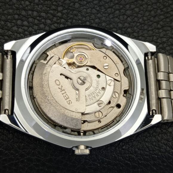 Vintage 1980 Seiko Automatic Mens Silver Watch W/daydate & Arabic accents - Picture 10 of 10